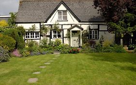 Harrowfields Bed & Breakfast